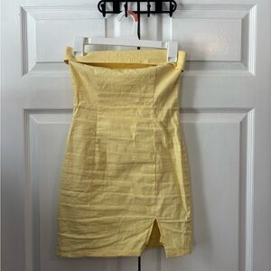 Medium That’s so fetch strapless yellow dress